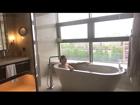 ❤️ Valtava babe runkkaa intohimoisesti pilluaan kylpyhuoneessa ❤❌ Porno at fi.onlydesiporn.ru ❤